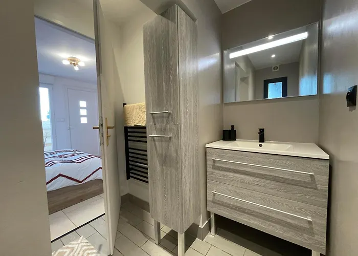 A L'ecurie アパート