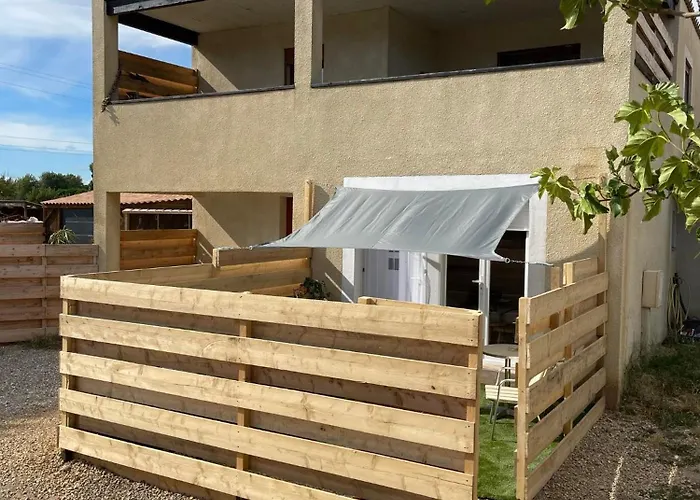 アパート A L'ecurie ナルボンヌ